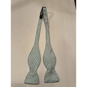 R Hanauer bow tie Silk Carolina Blue UNC Tarheels Made In USA Checkered